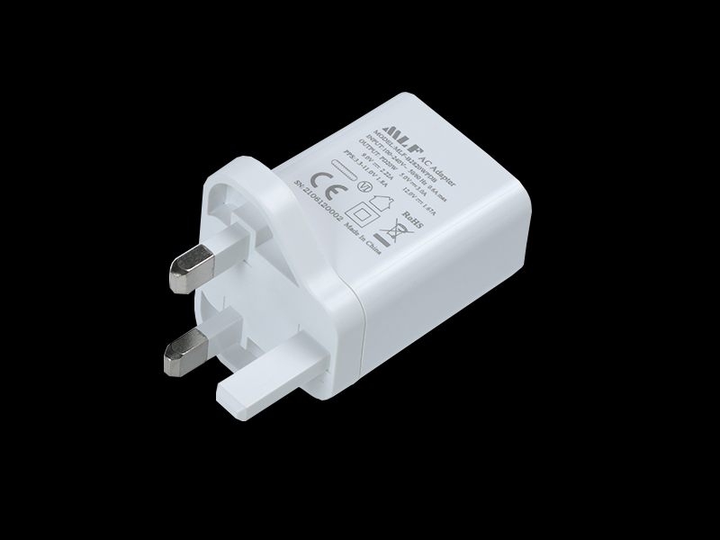 B28 PD20W  UK plug 