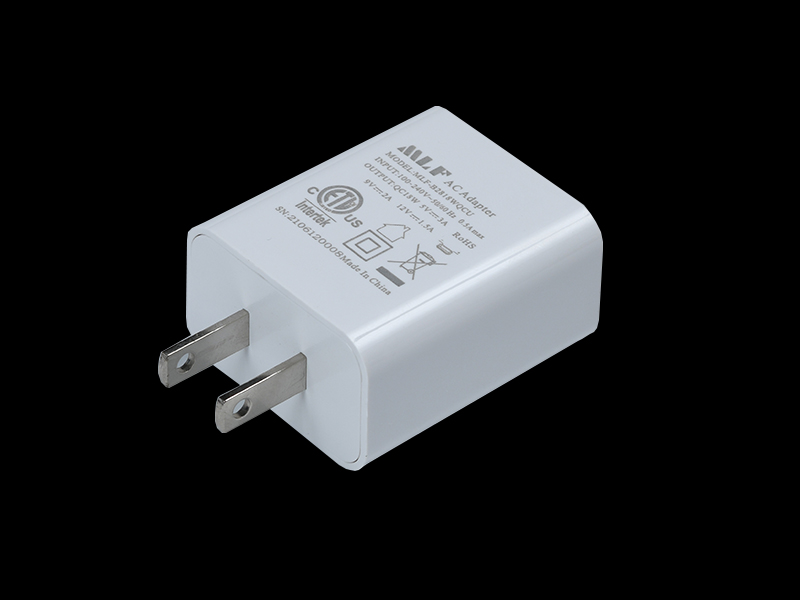 B28 QC18W  美規(guī)單USB 充電器